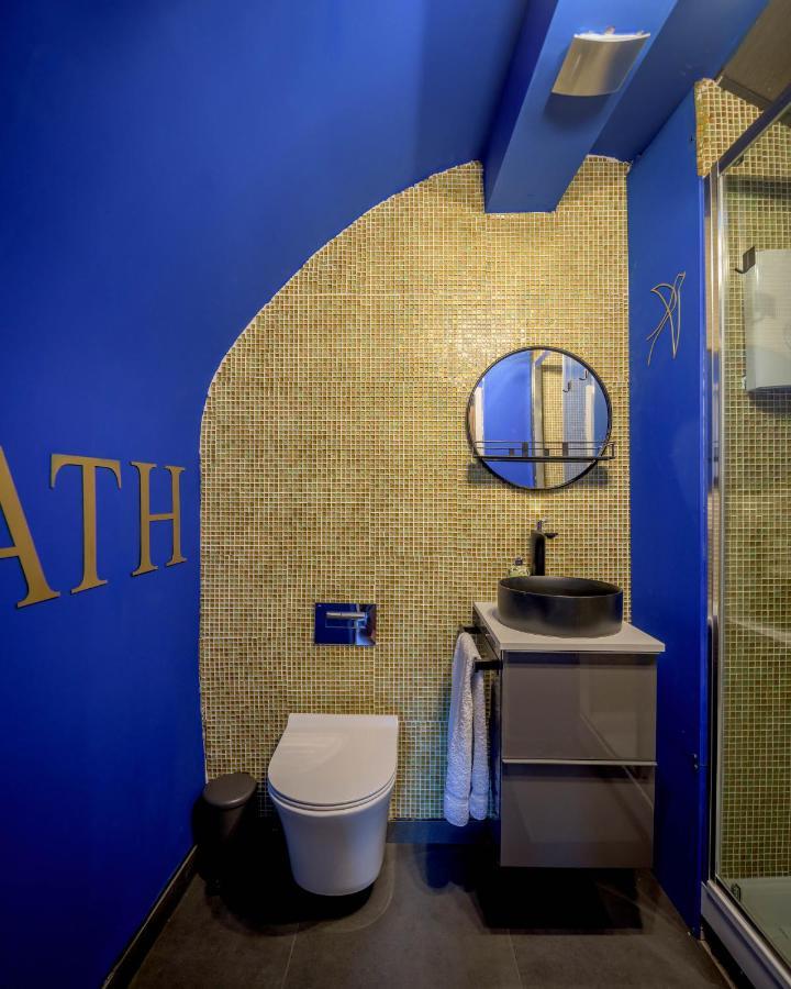 Quirky Vaulted Flat With Terrace Apartment บาธ ภายนอก รูปภาพ